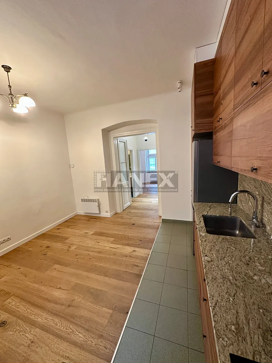 Pronájem bytu 2+kk 40 m²